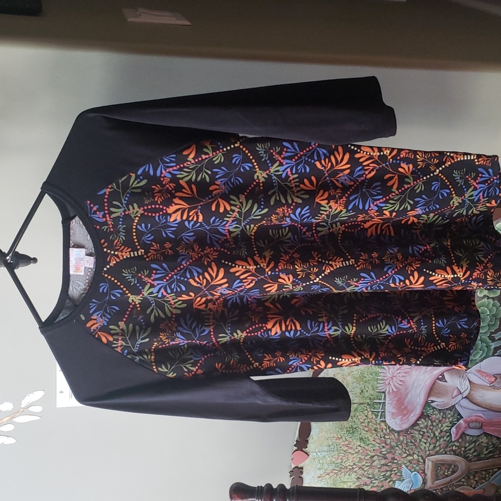 Lularoe Randy jersey shirt